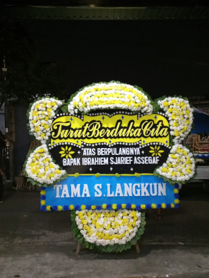 Papan Bunga Duka di Sasak